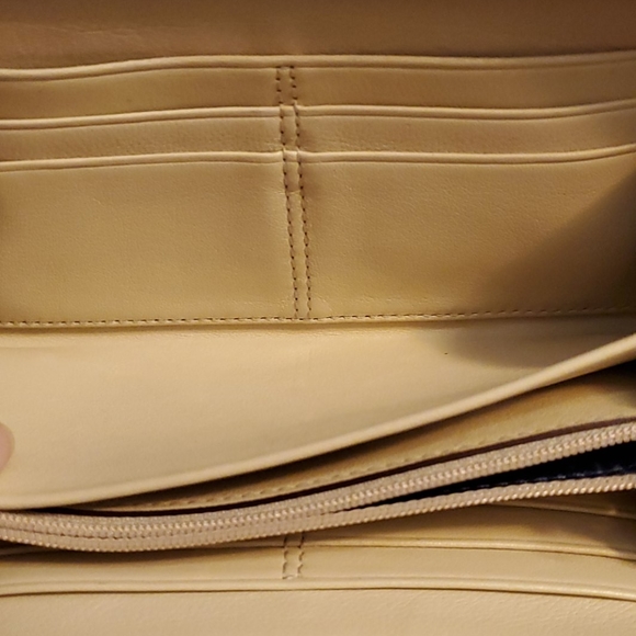 Cream Colored Tan Coach Zippered Wallet - Picture 8 of 11
